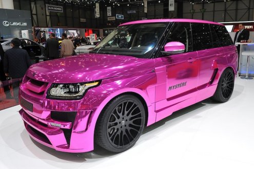 Эксклюзивный кислотно-розовый внедорожник Range Rover. Эксклюзивный кислотно-розовый внедорожник Range Rover.
