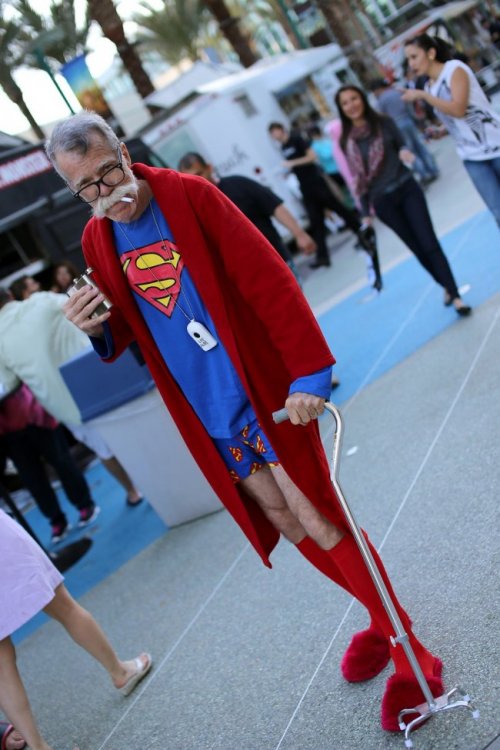 Десятка самых некрасивых и порой смешных костюмов с Comic-Con 2013 Десятка самых некрасивых и порой смешных костюмов с Comic-Con 2013